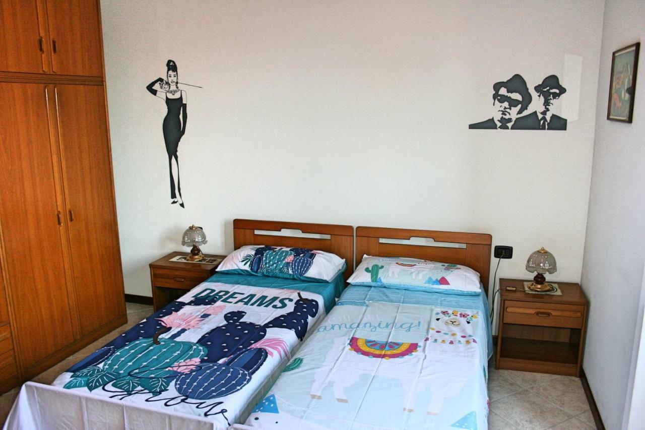 Casa Vacanze Stella Verbania Esterno foto